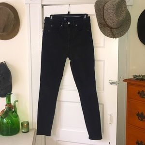 GAP High True Skinny - Secret Smoothing Pockets